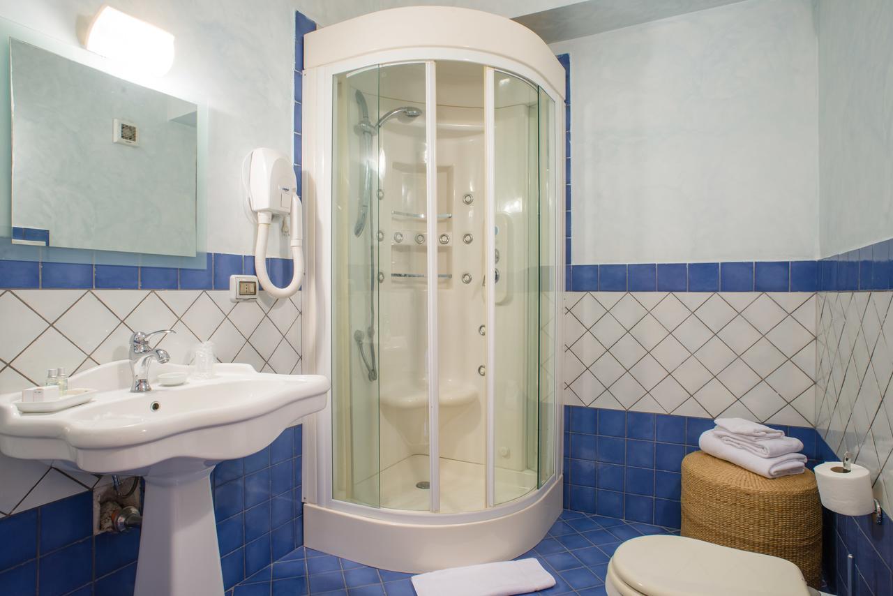 Hotel Villa Mare Altavilla Milicia Ruang foto