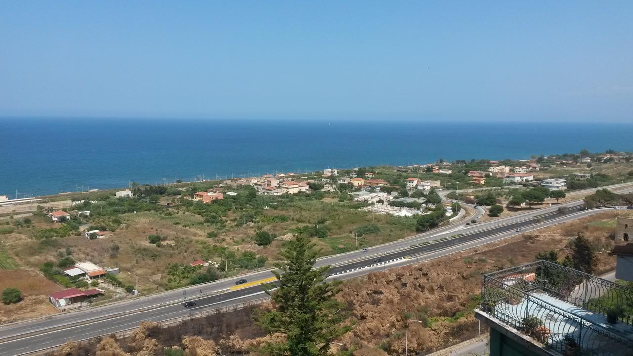 Hotel Villa Mare Altavilla Milicia Bagian luar foto