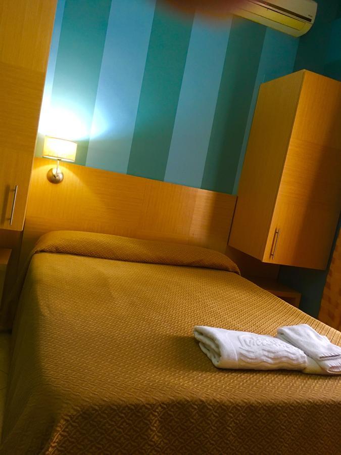 Hotel Villa Mare Altavilla Milicia Bagian luar foto