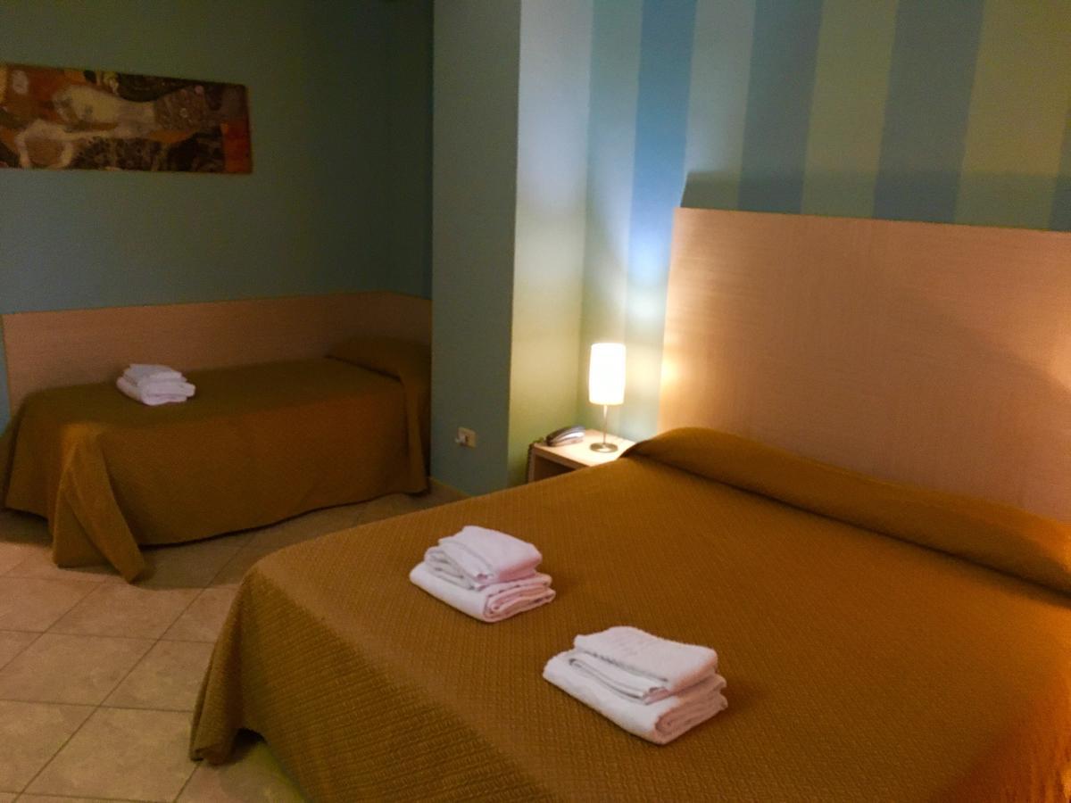 Hotel Villa Mare Altavilla Milicia Bagian luar foto